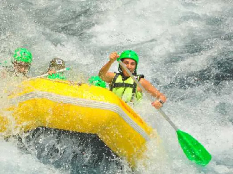 Side Rafting: Nature and Adventure Meet