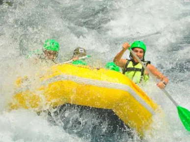 Side Rafting: Nature and Adventure Meet